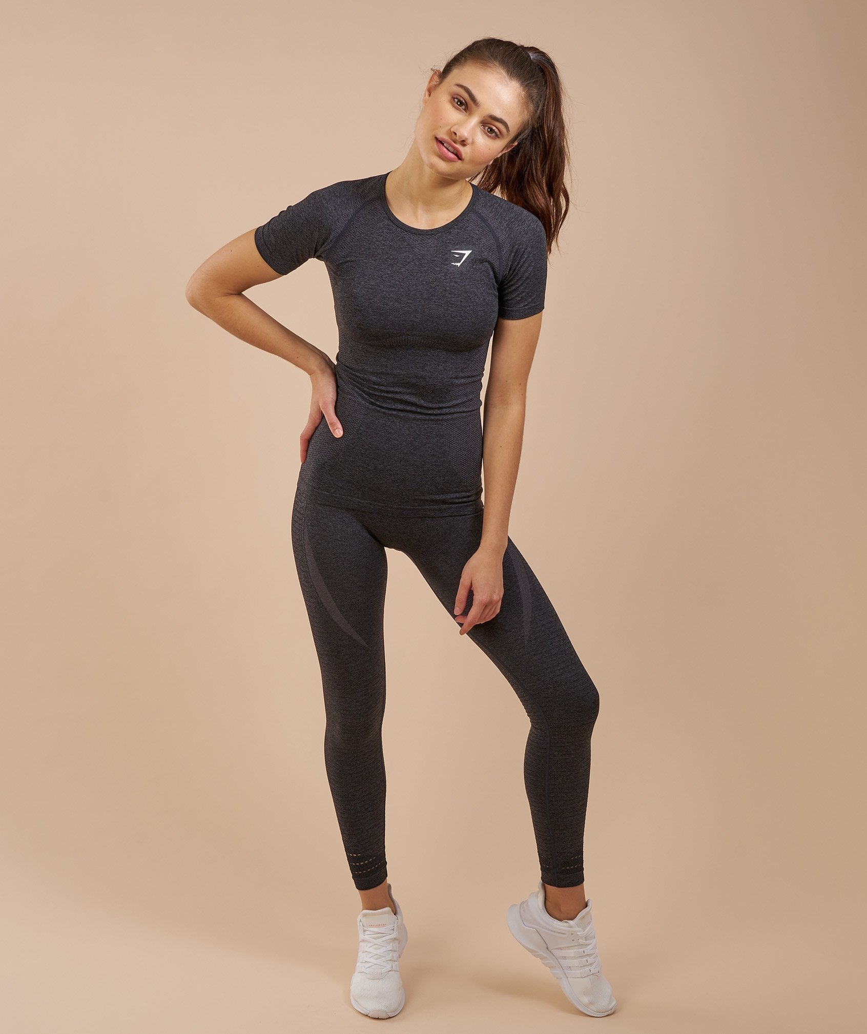 Seamless T-Shirt in Black Marl - view 4
