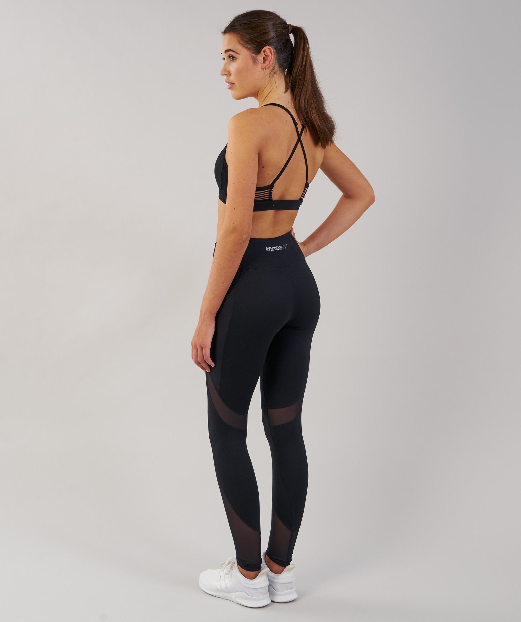 Sleek Sculpture Leggings in Black - view 3