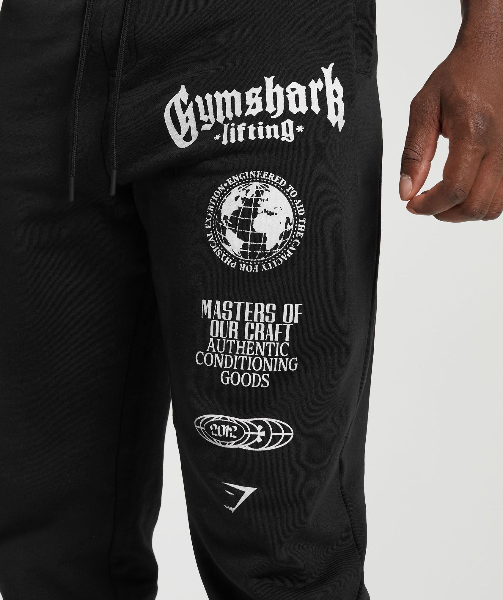 Global Lifting Oversized Joggers in Black - view 5