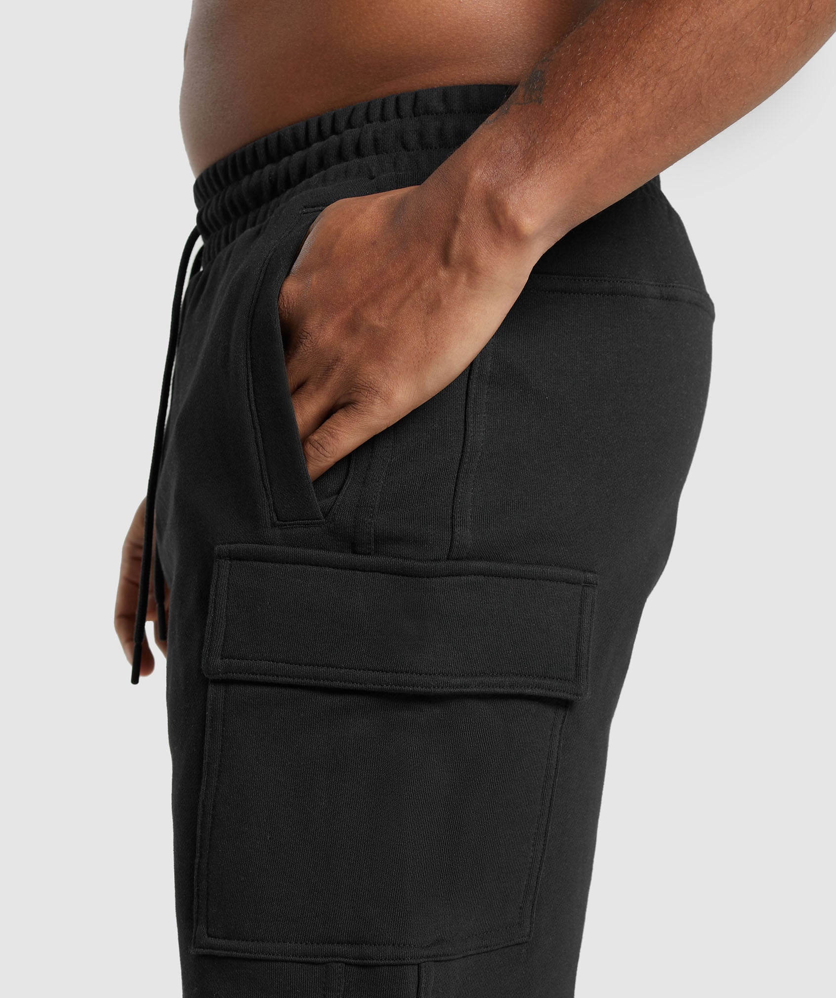 Rest Day Essentials Cargo 7" Shorts in Black - view 5