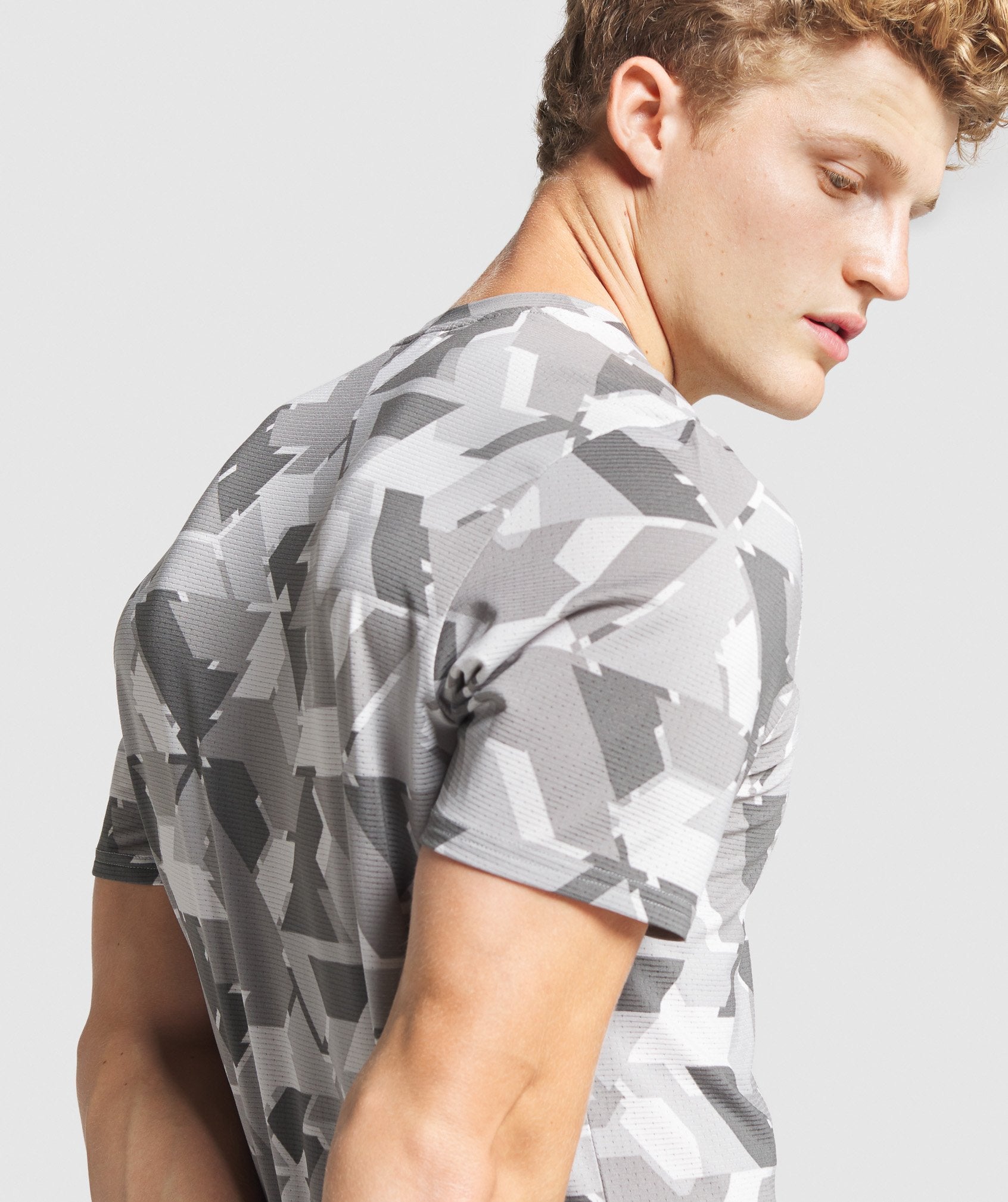 Arrival T-Shirt in Camo - view 7