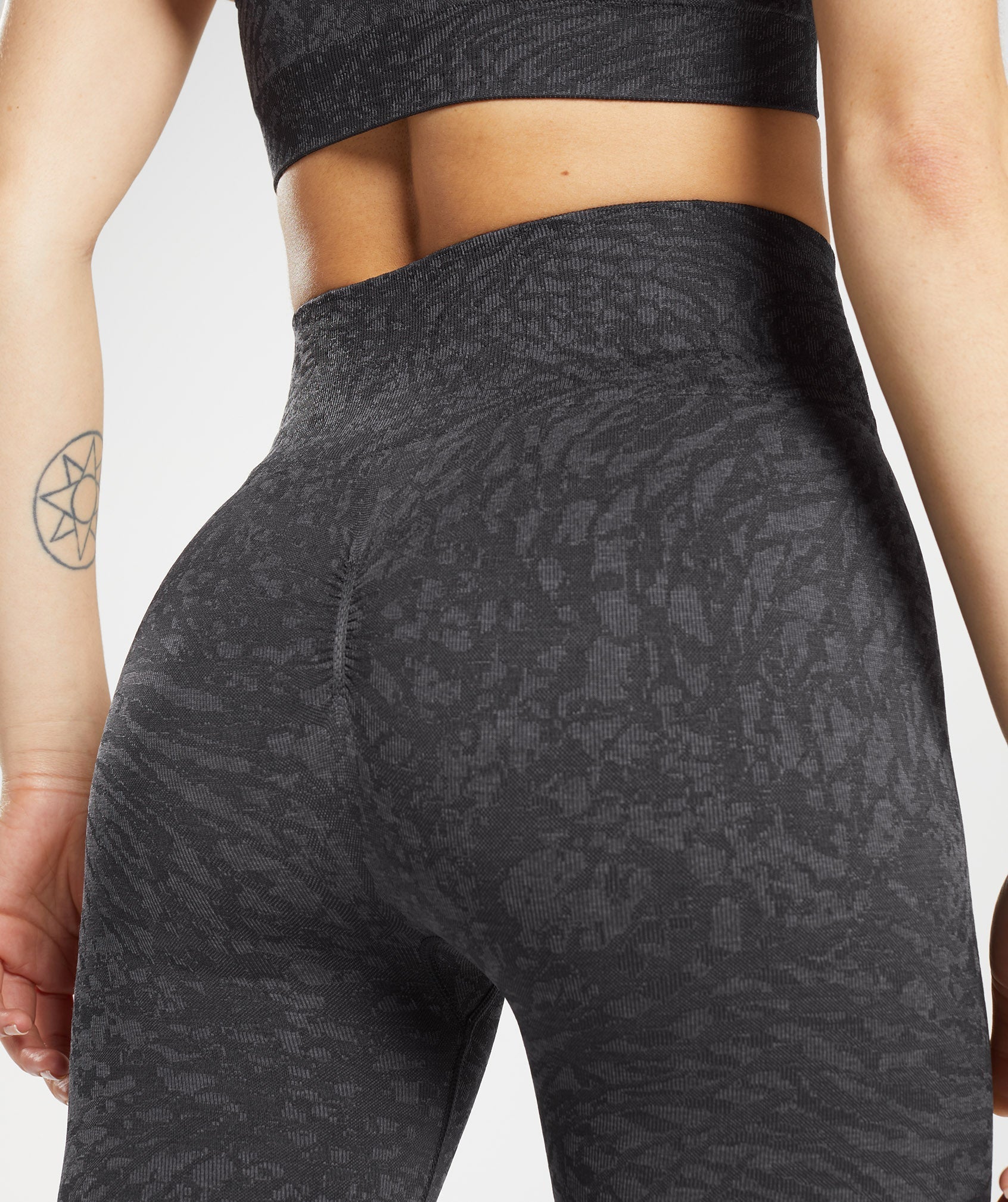 Adapt Animal Seamless Leggings in Wild | Black - view 6