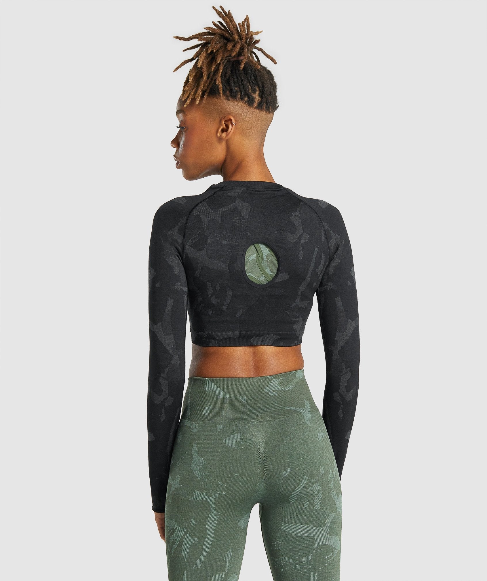 Adapt Camo Seamless Long Sleeve Crop Top in Savanna | Black - view 3