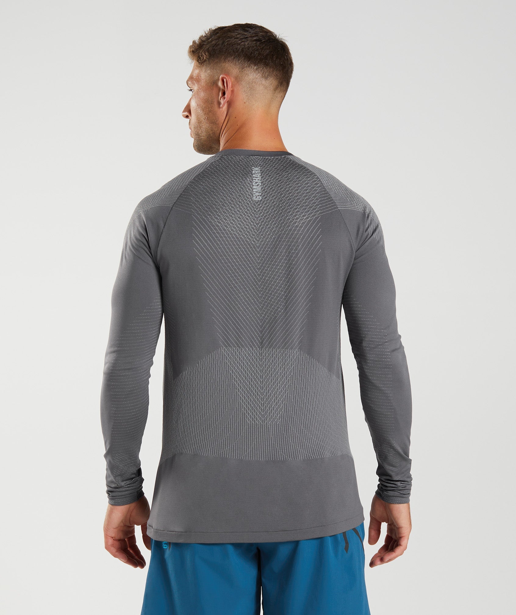 Apex Seamless Long Sleeve T-Shirt in Silhouette Grey/Smokey Grey - view 2