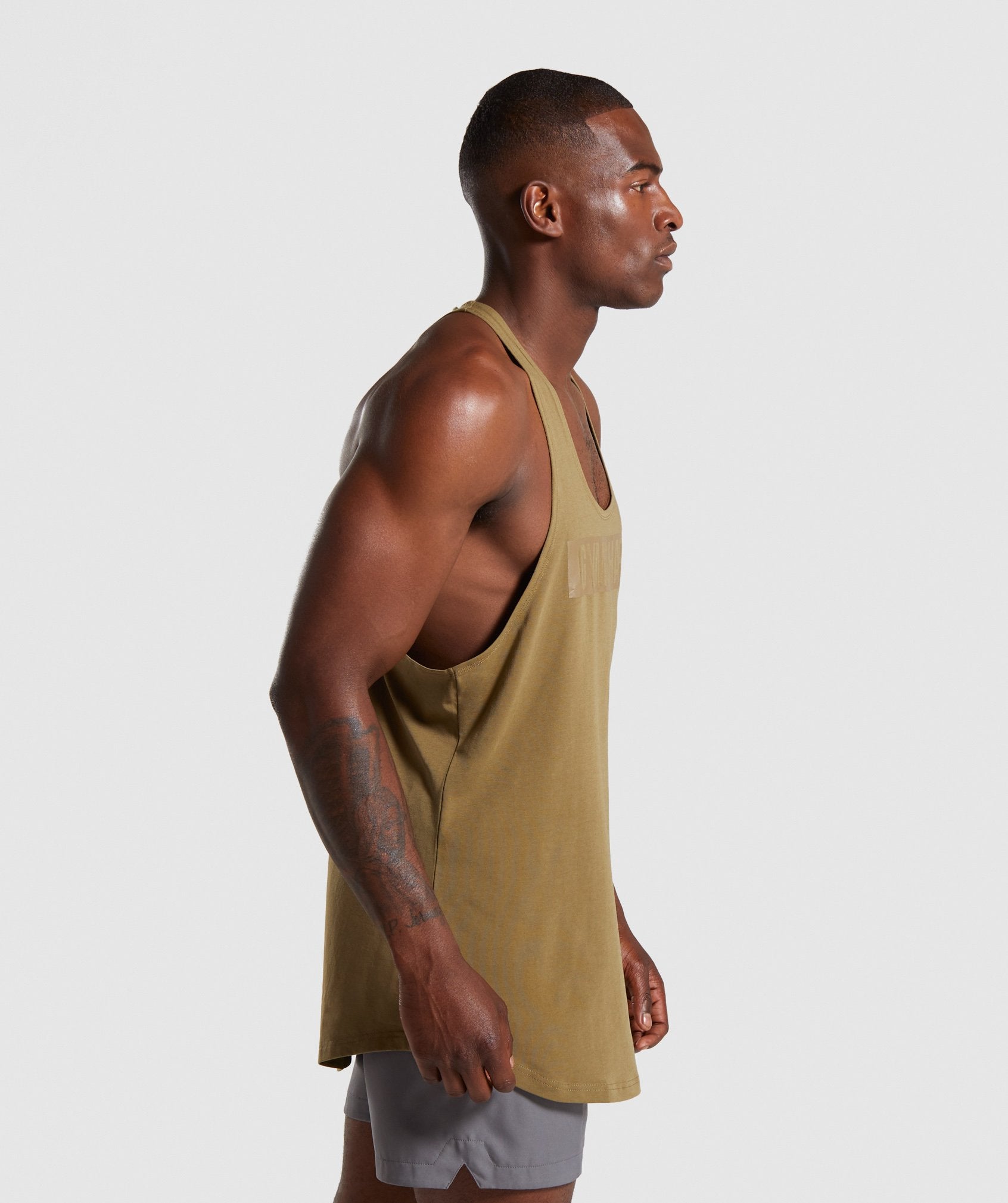 Block Stringer in Khaki