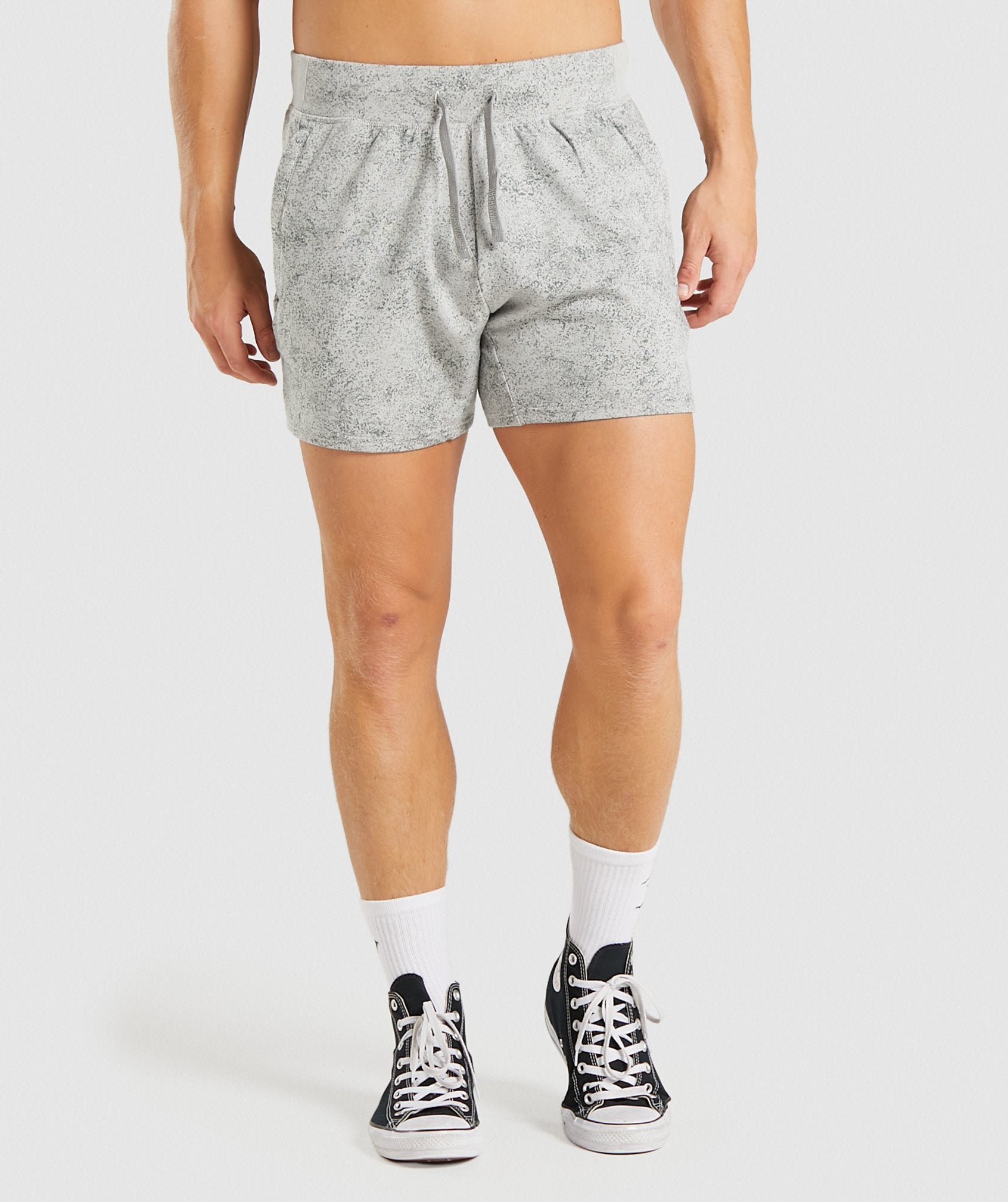 Chalk 5" Quad Shorts in Light Grey Print