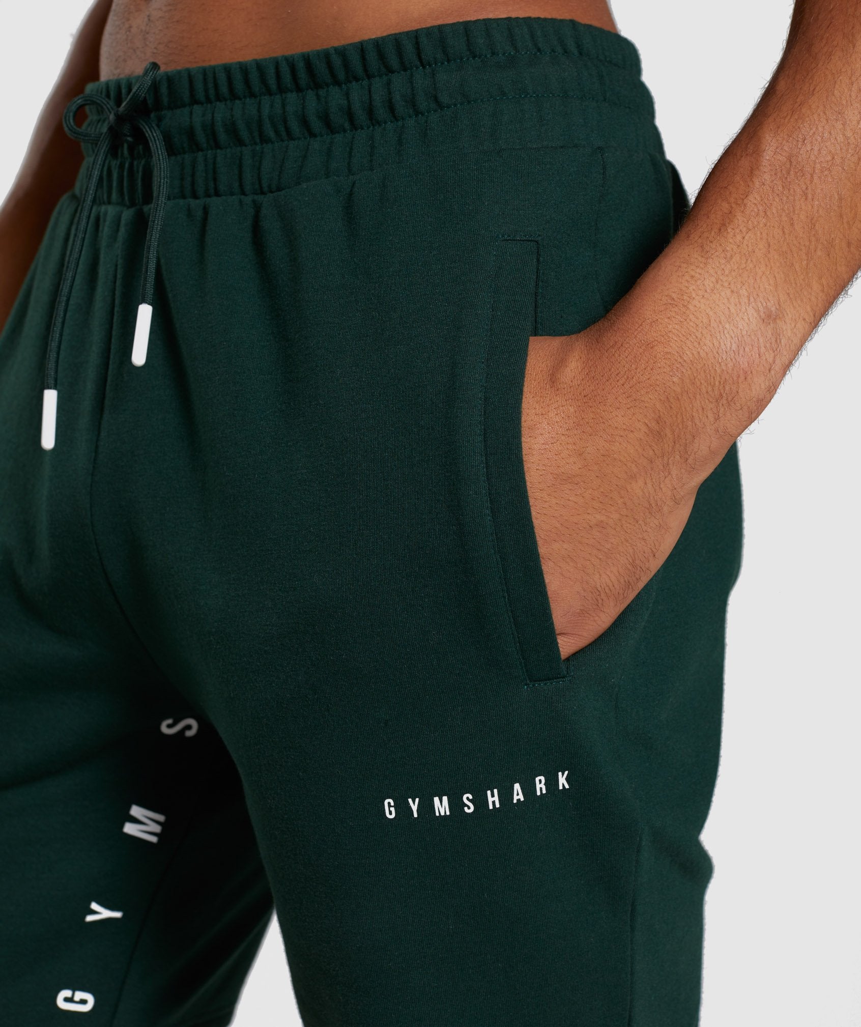 Contrast Shorts in Green - view 5