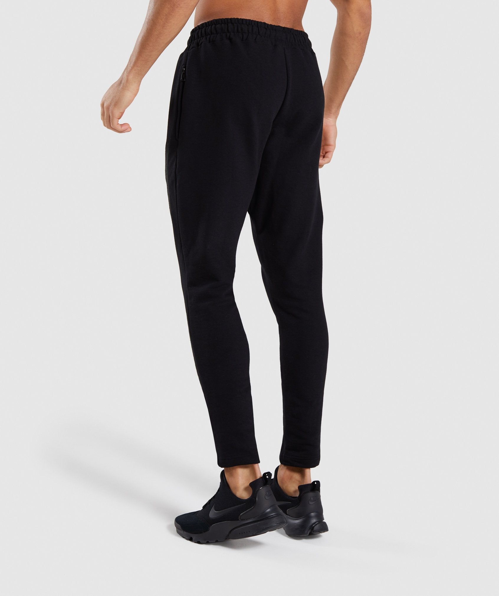Crucial Jogger in Black - view 2