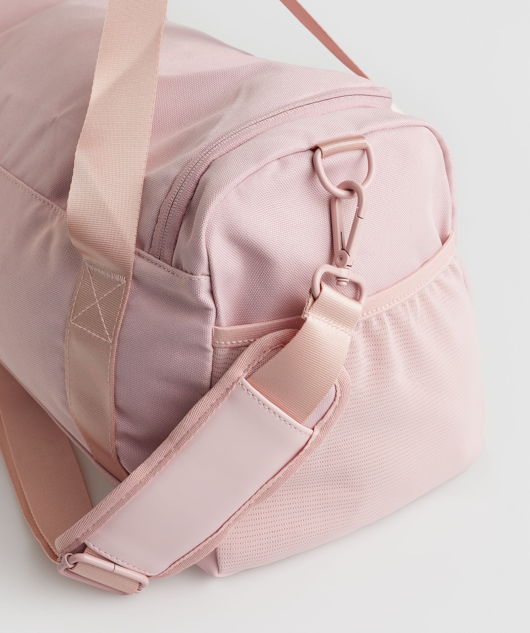 Small Everyday Holdall in Scandi Pink - view 4