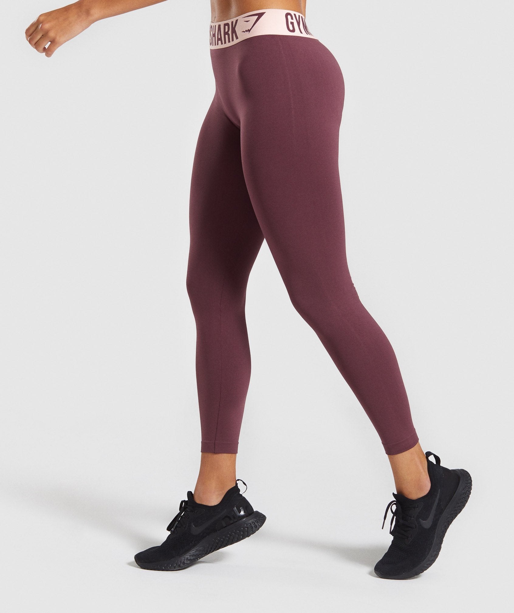 Fit Seamless Leggings in Berry Red/Pink - view 3