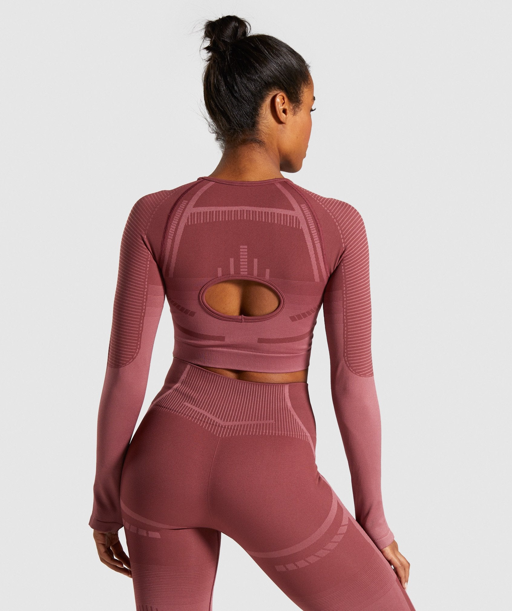 Geo Seamless Long Sleeve Crop Top in Rose