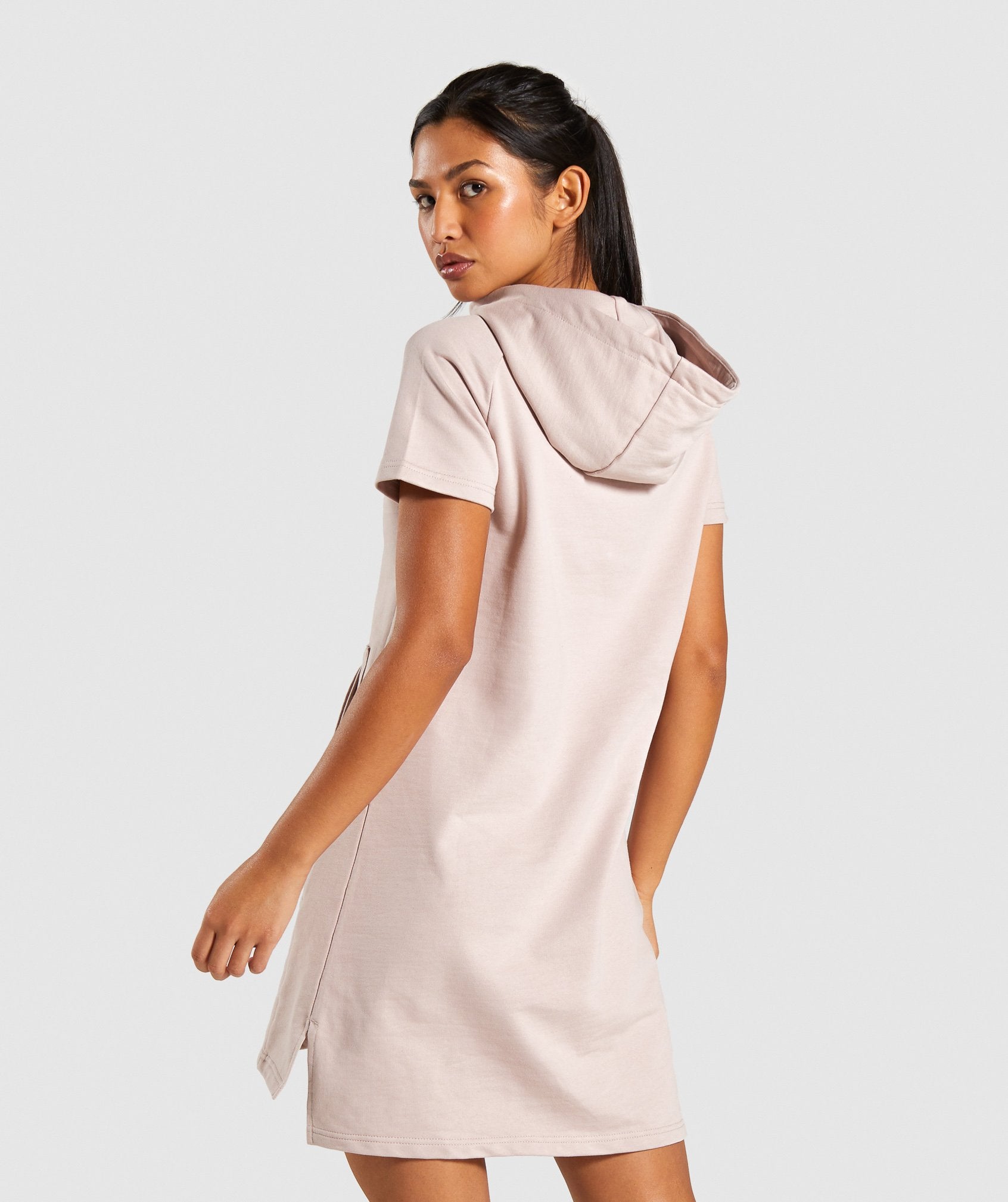 Legacy Fitness Longline Sweater in Taupe
