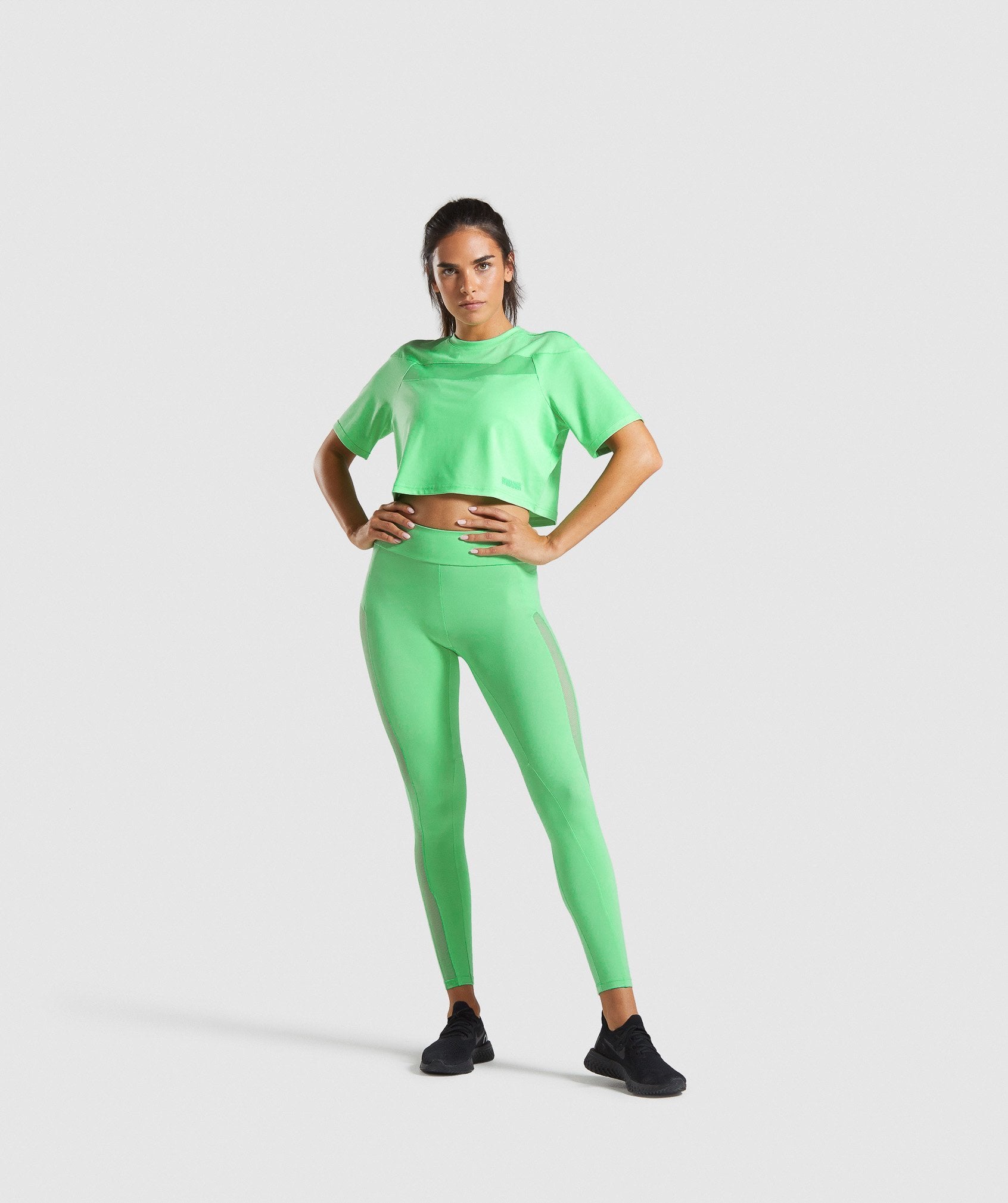 Move Crop Top in Light Green - view 4
