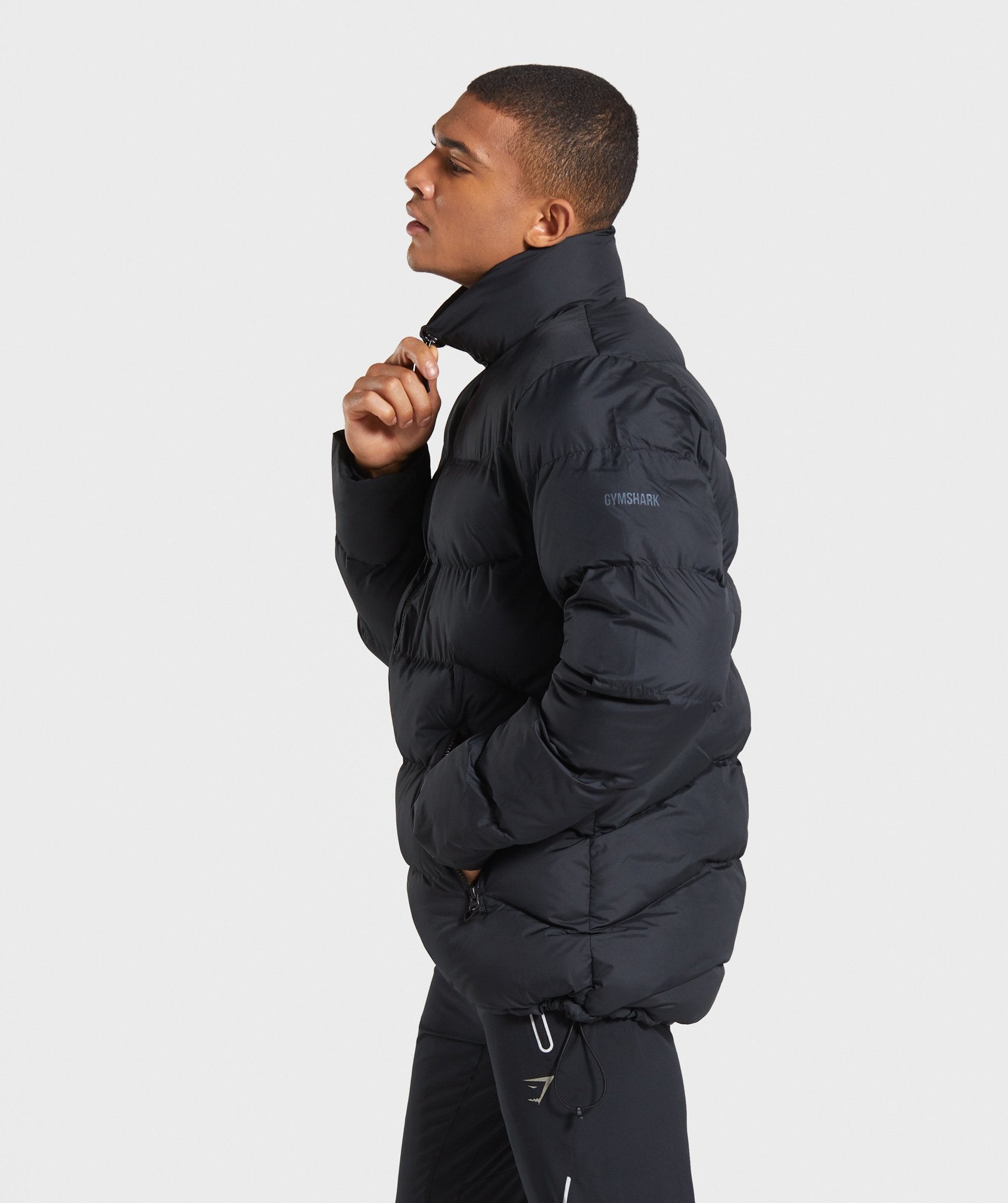 Puffer Jacket in Black - view 3
