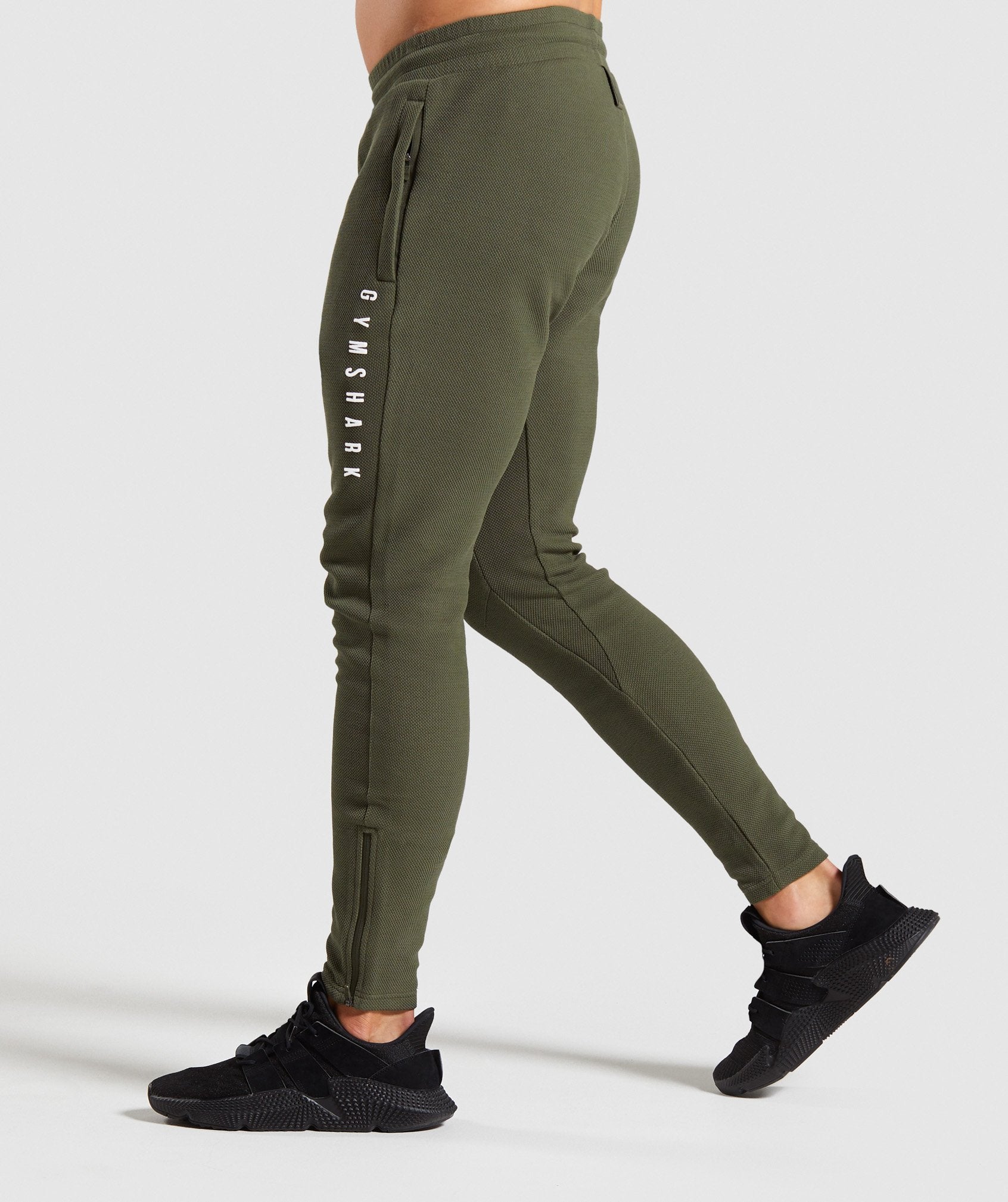 Recharge Joggers in Green