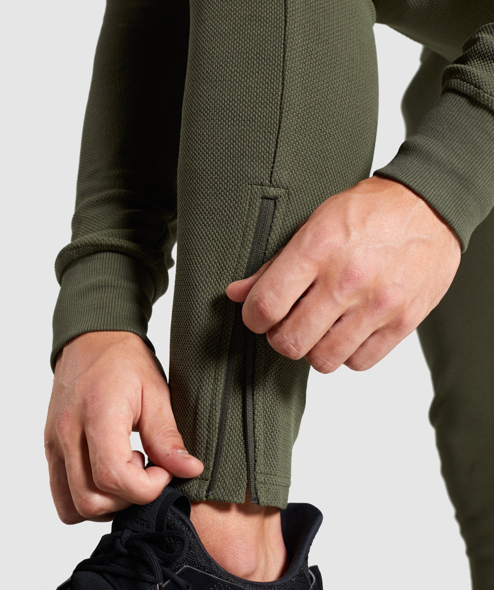 Recharge Joggers in Green