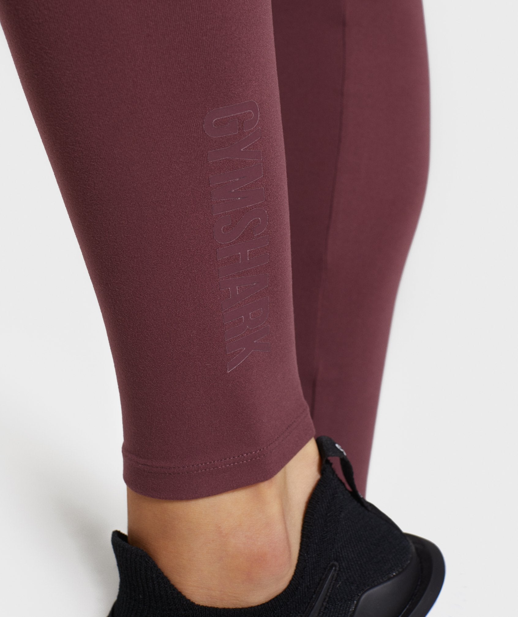 Solo Leggings in Berry Red - view 6