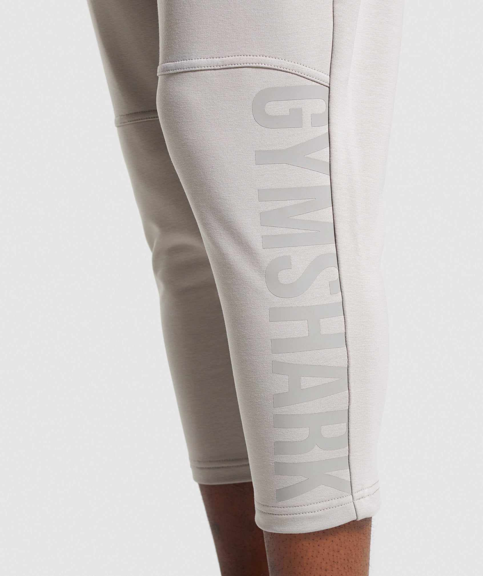 Shadow 3/4 Joggers in Grey - view 4