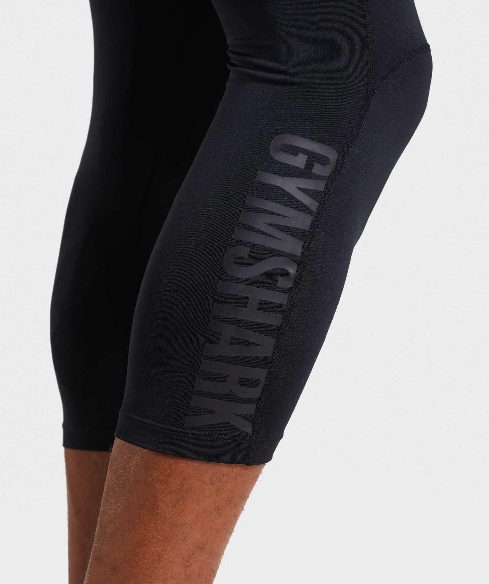 Shadow 3/4 Leggings in Black - view 6