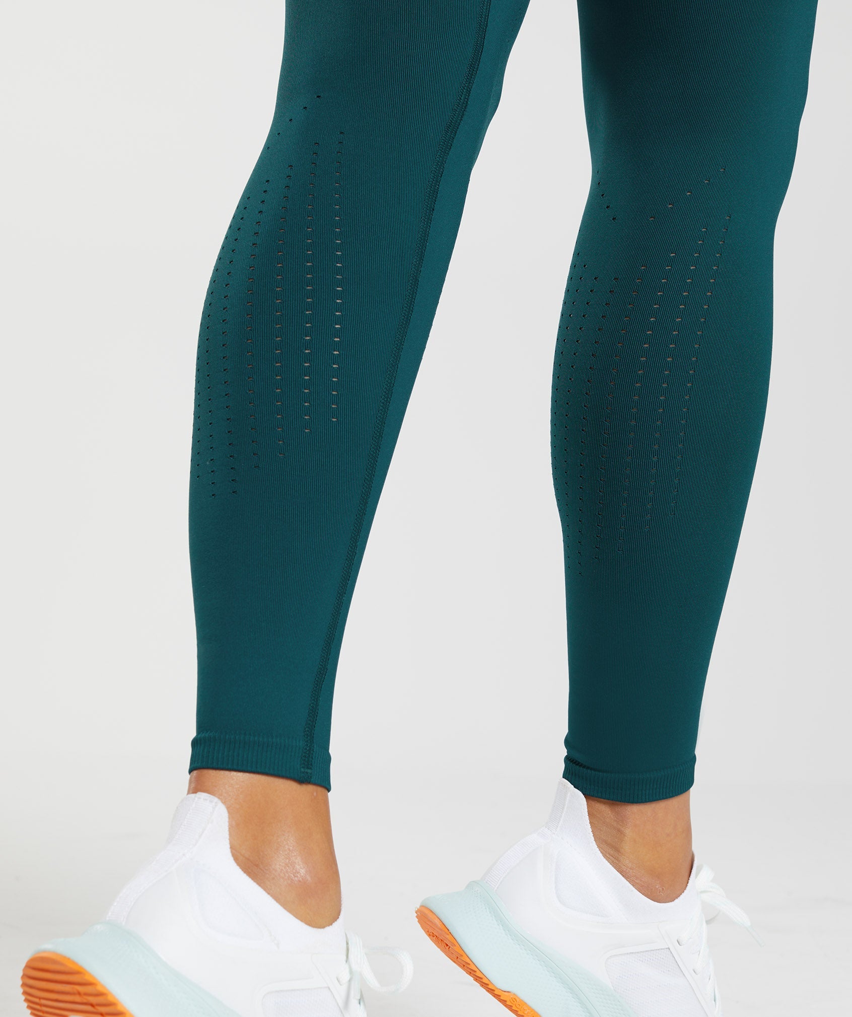 Sweat Seamless Sculpt Leggings in Winter Teal - view 5