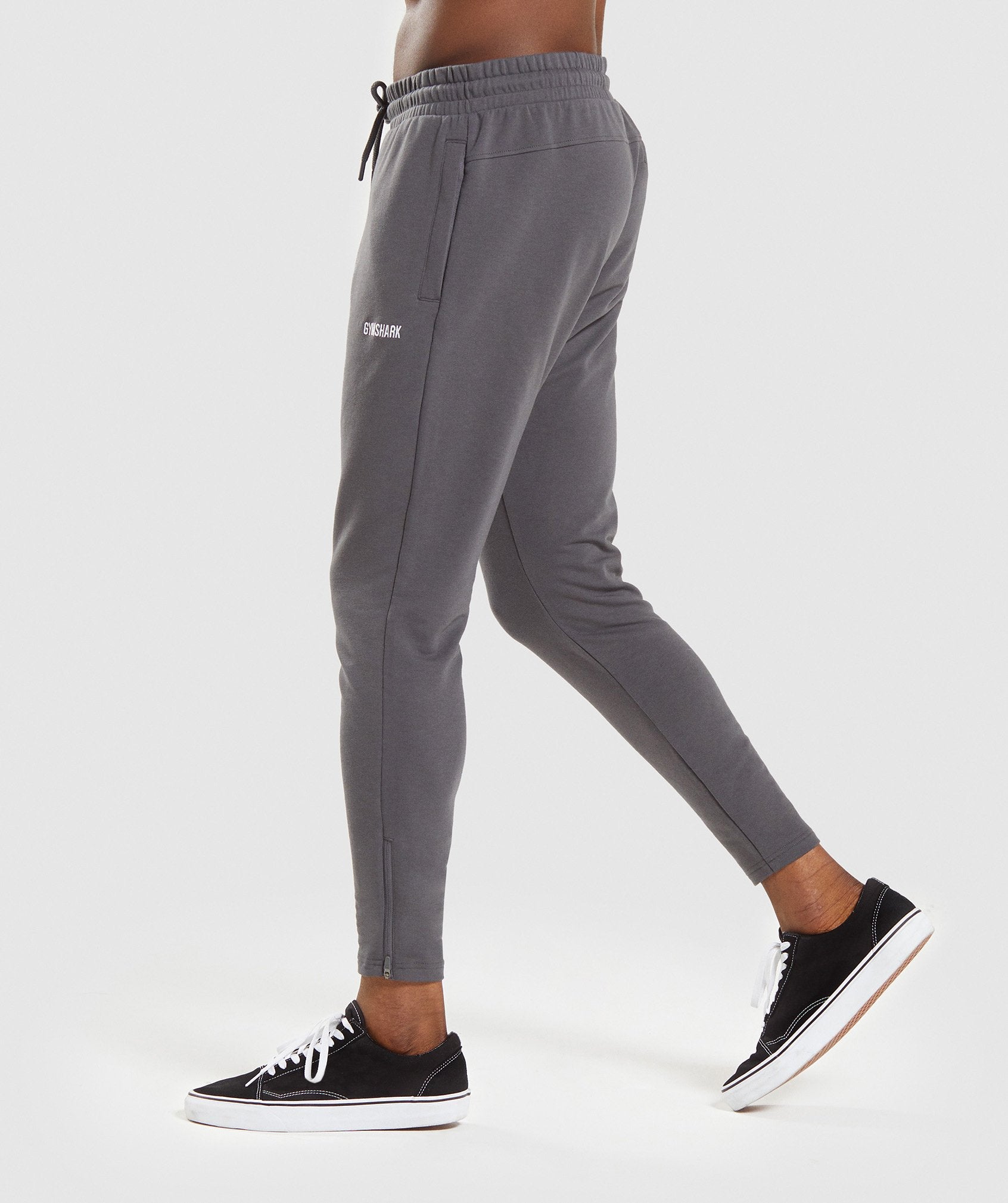 Fit Tapered Joggers in Charcoal