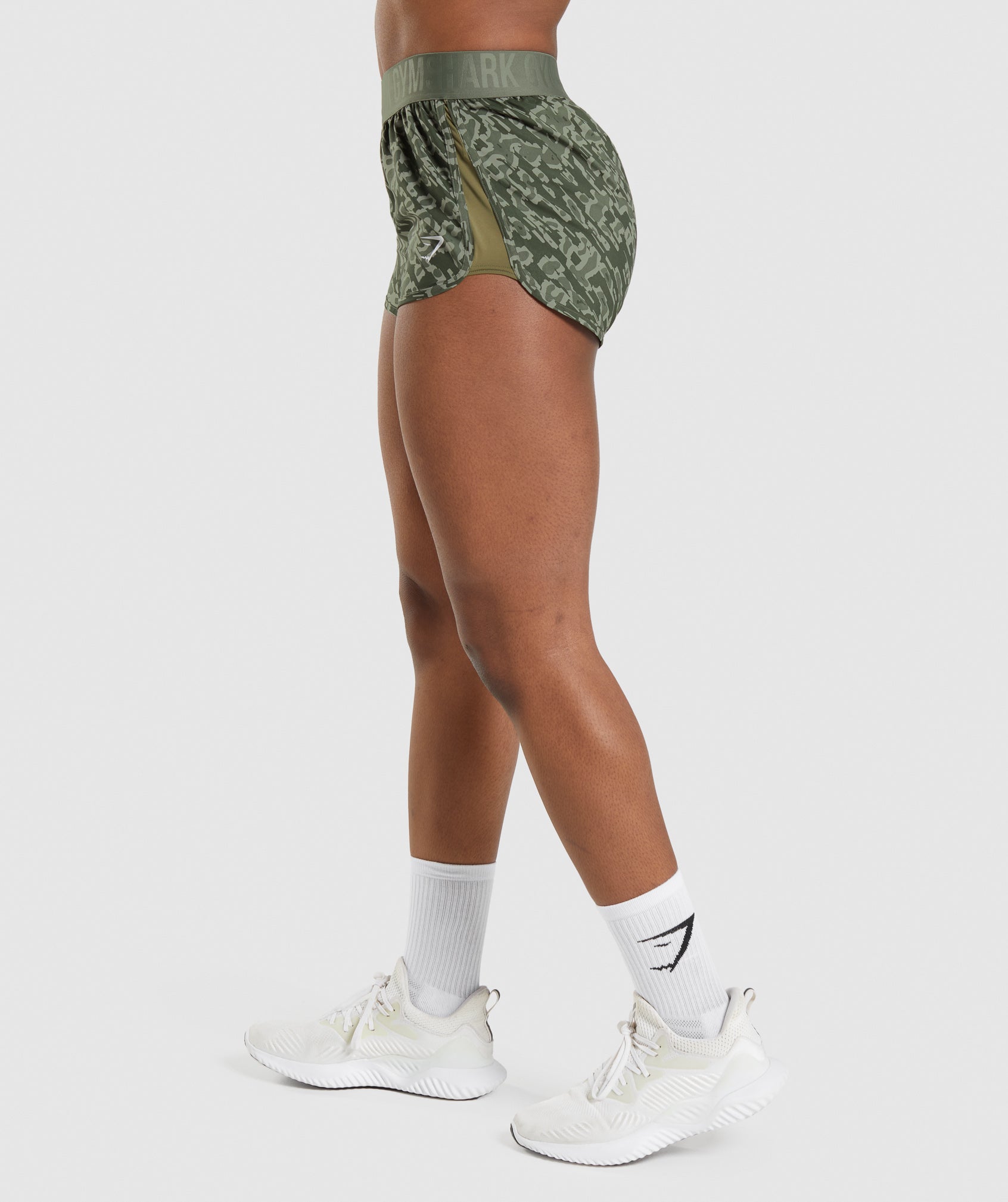 Training Loose Fit Shorts in Green Print - view 3