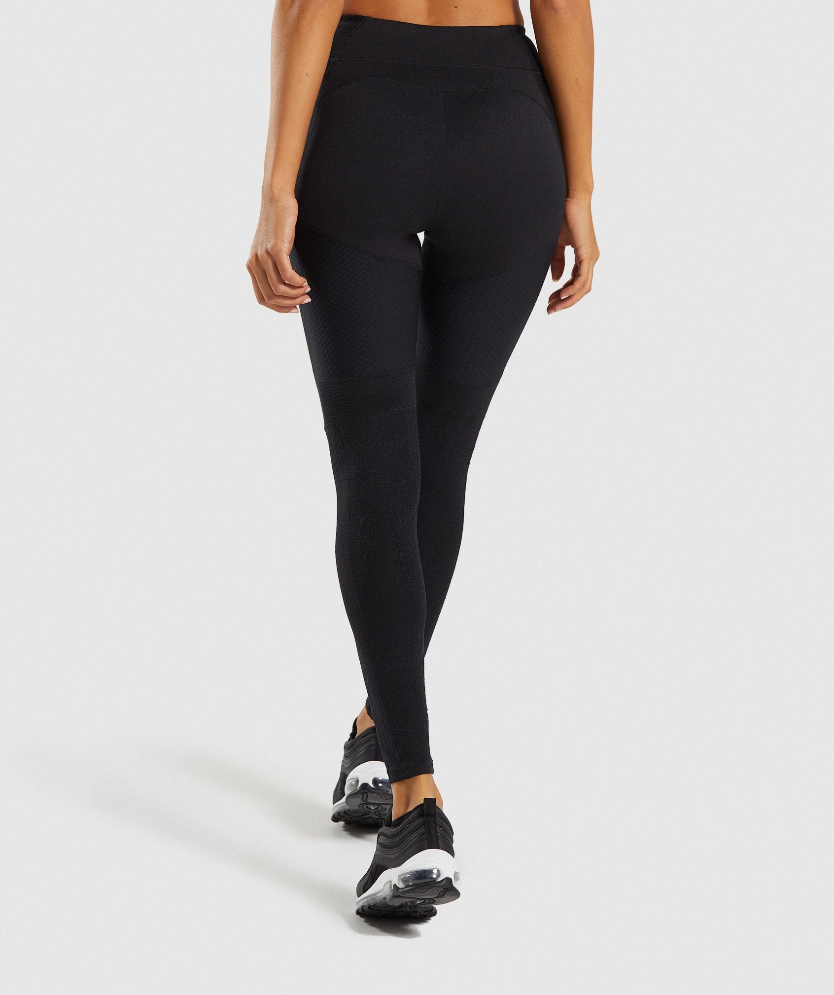 True Texture Leggings in Black - view 2