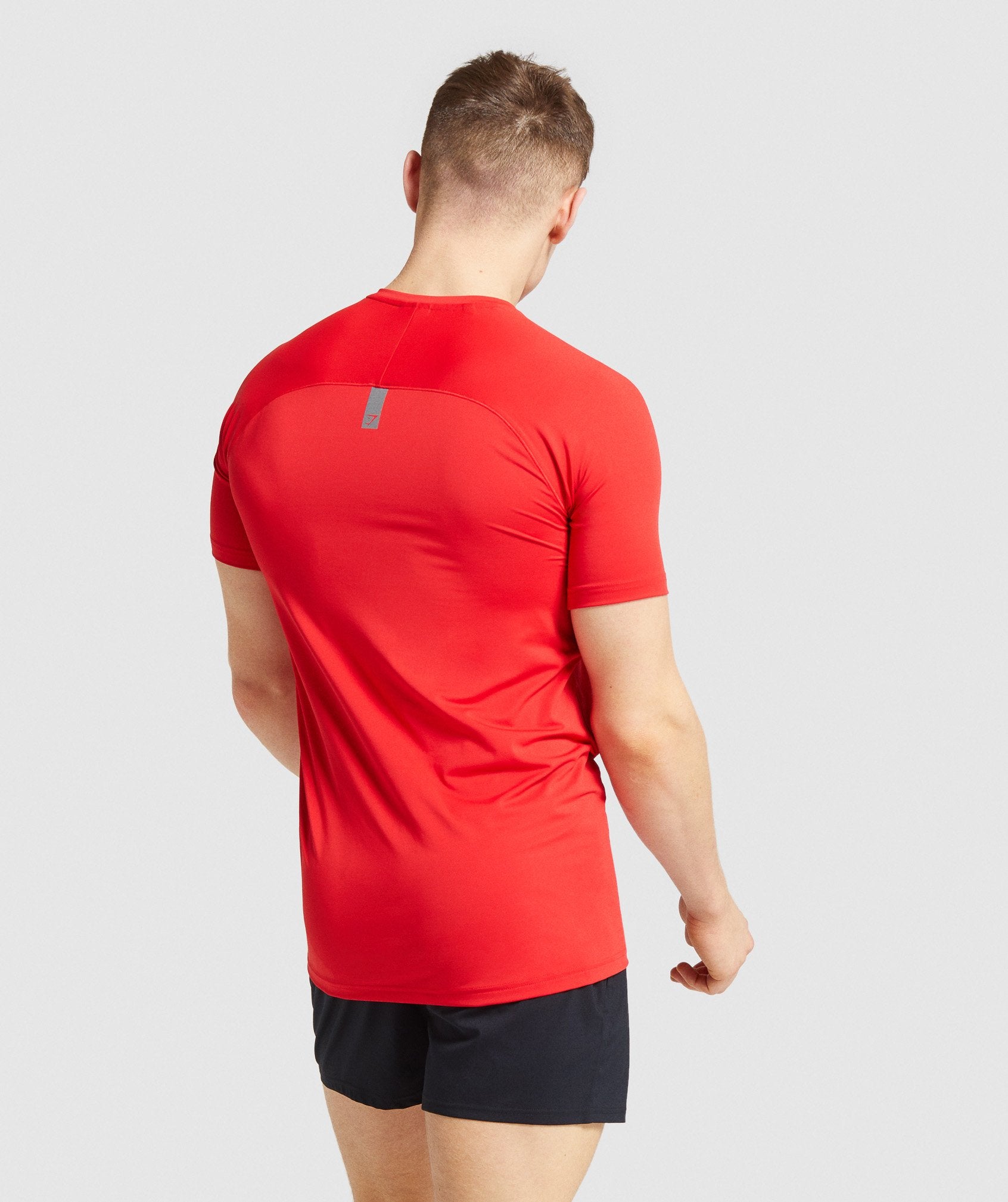 Veer T-Shirt in Red