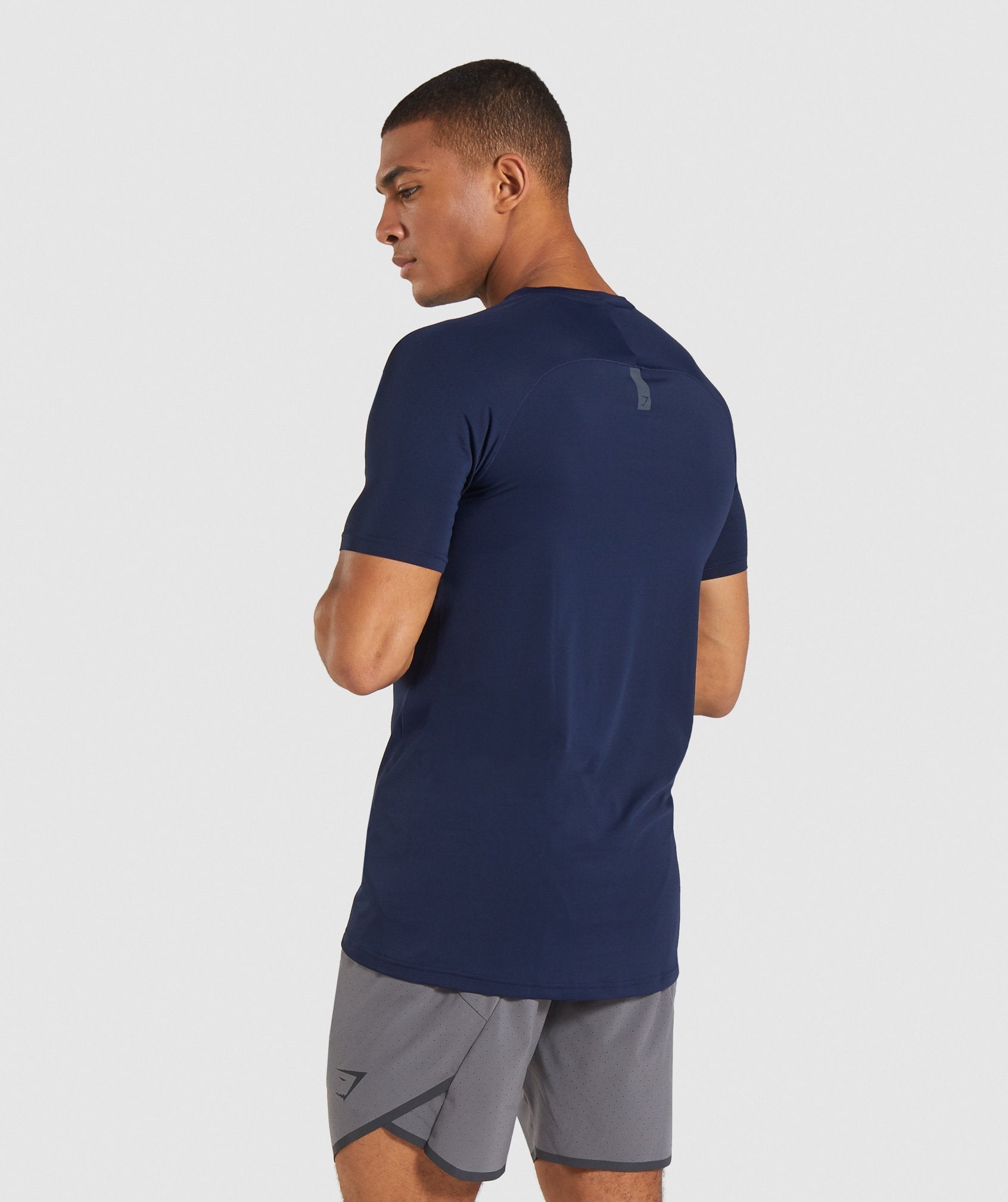 Veer T-Shirt in Dark Blue - view 2