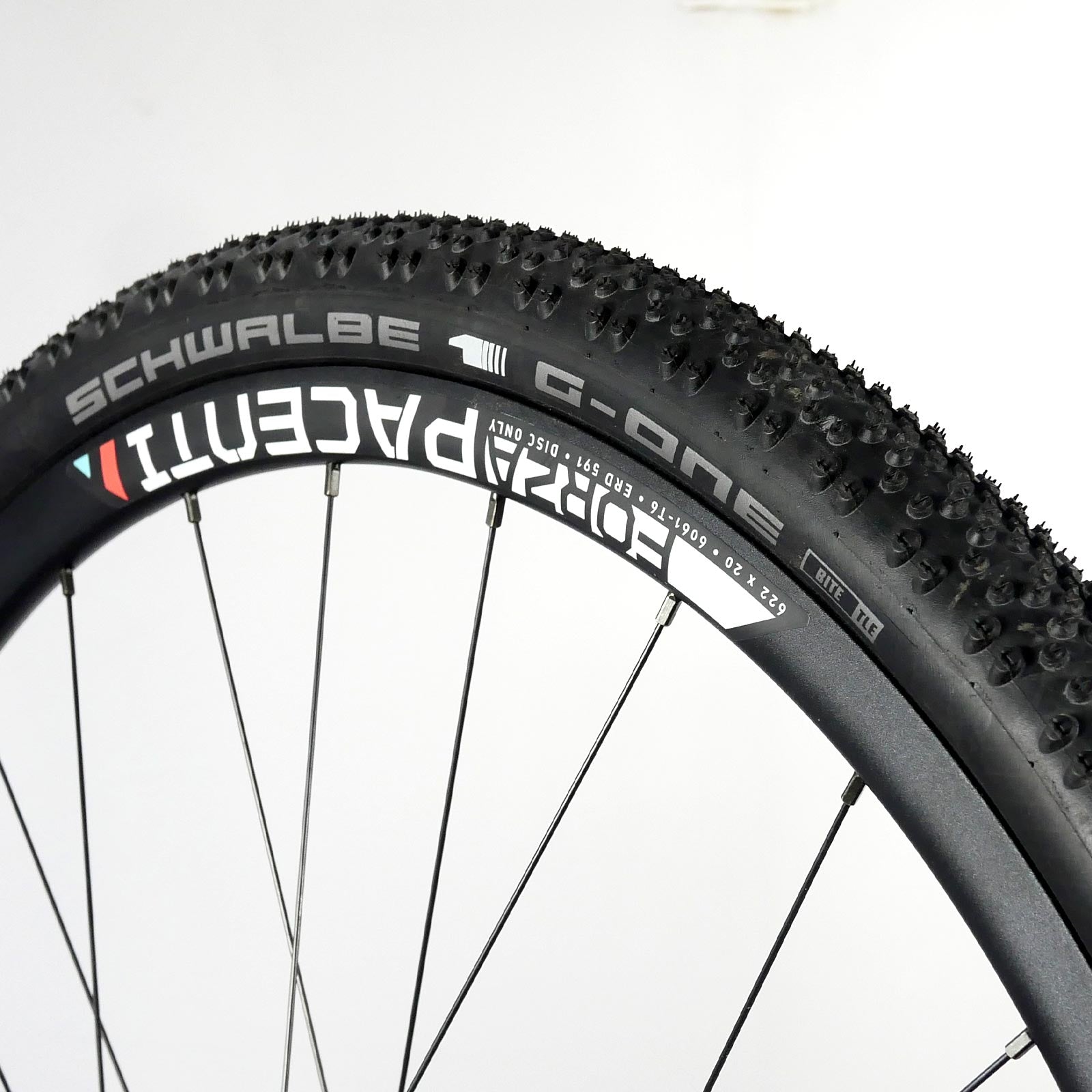 schwalbe 650b g one