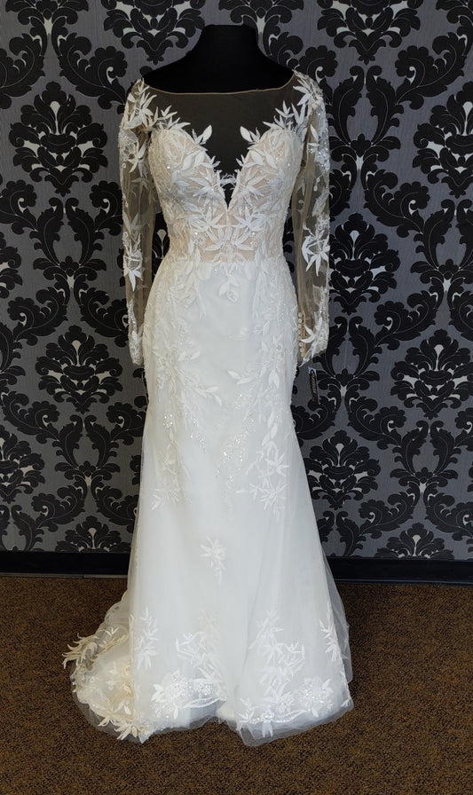 Wedding Dress Size 12 Lace/Sequin Ivory Long Sleeve Fit & Flare WEDDING DRESSES