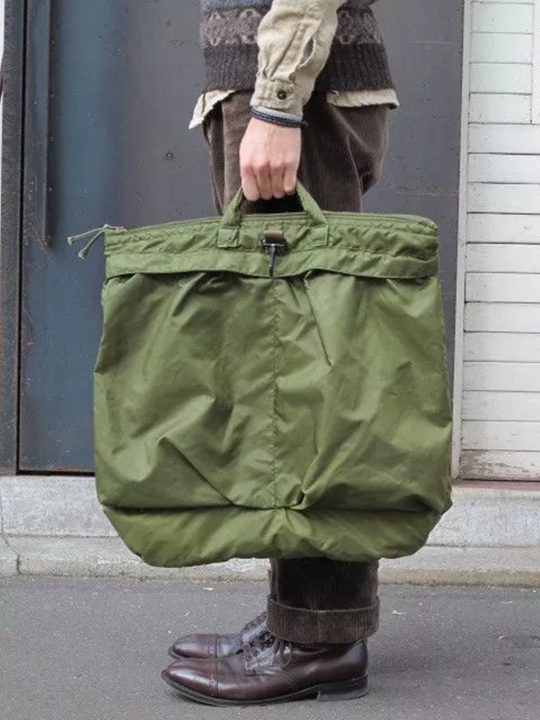 Classics Camping City Tasche in ARMY GREEN