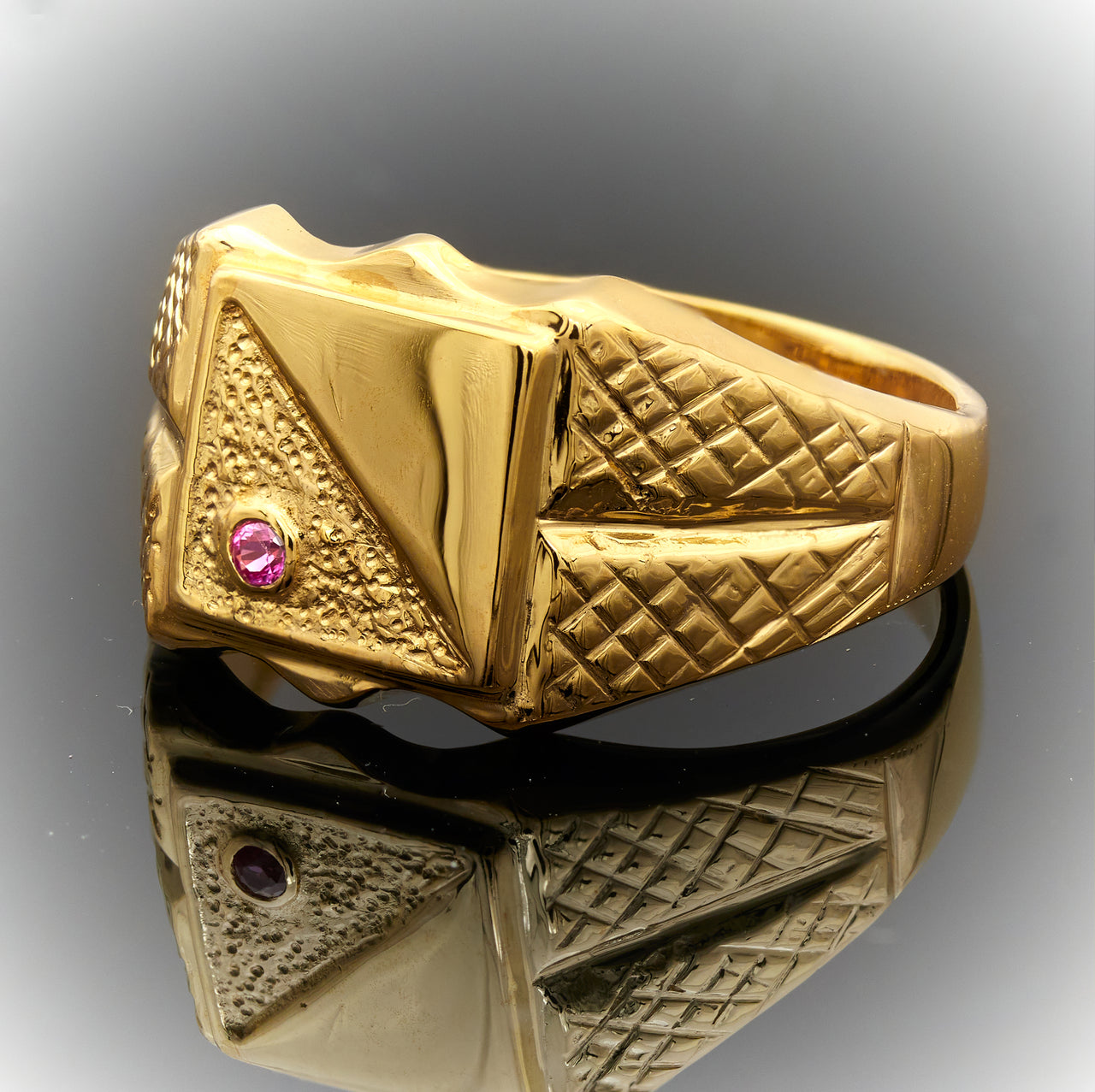 Anillo de Oro 10k Cuadrado con Piedra – Acosta´s jewelry