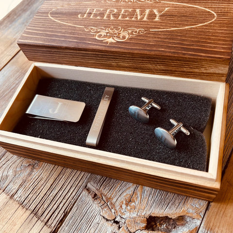37 Romantic and Thoughtful 1-Year Anniversary Gifts for Her - Groovy  Groomsmen Gifts