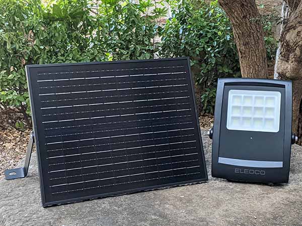 Foco Solar 100W Exterior