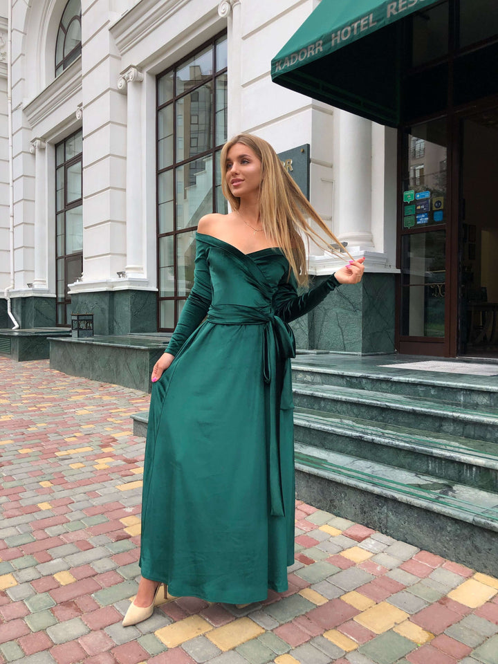 emerald velvet bridesmaid dress