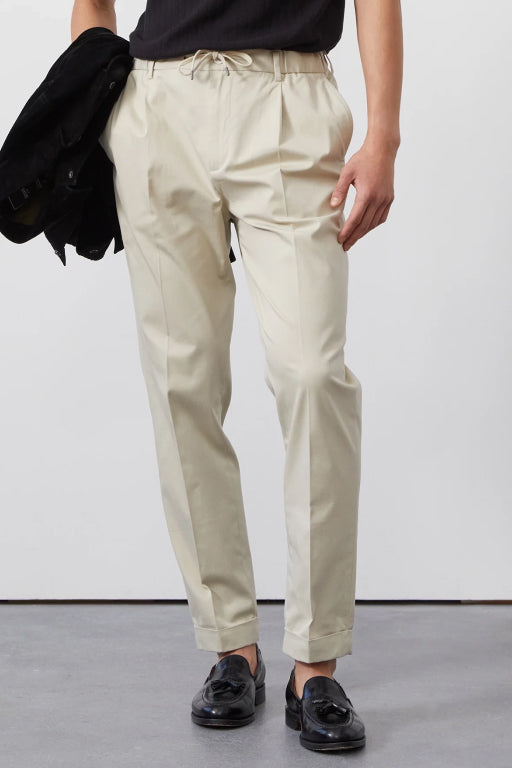 Looking for a stylish khaki pants outfit men can wear? Get streetwear  outfit ideas with khaki pants … | Classy outfits men, Shirt outfit men, Khaki  pants outfit men