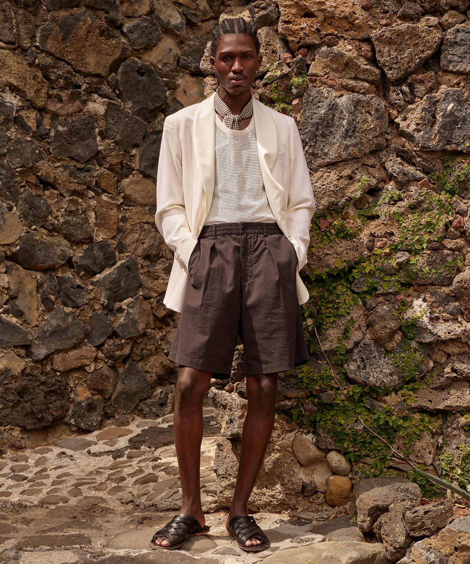 10" Relaxed Seersucker Bermuda Short in Black