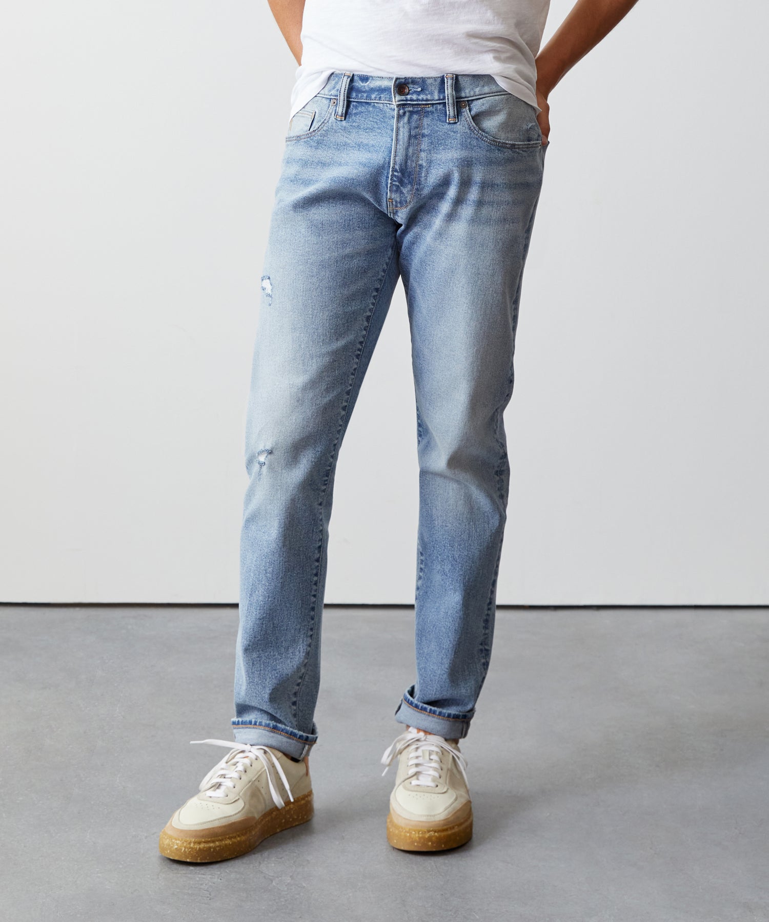 Slim Stretch Jean in Destroyed Wash