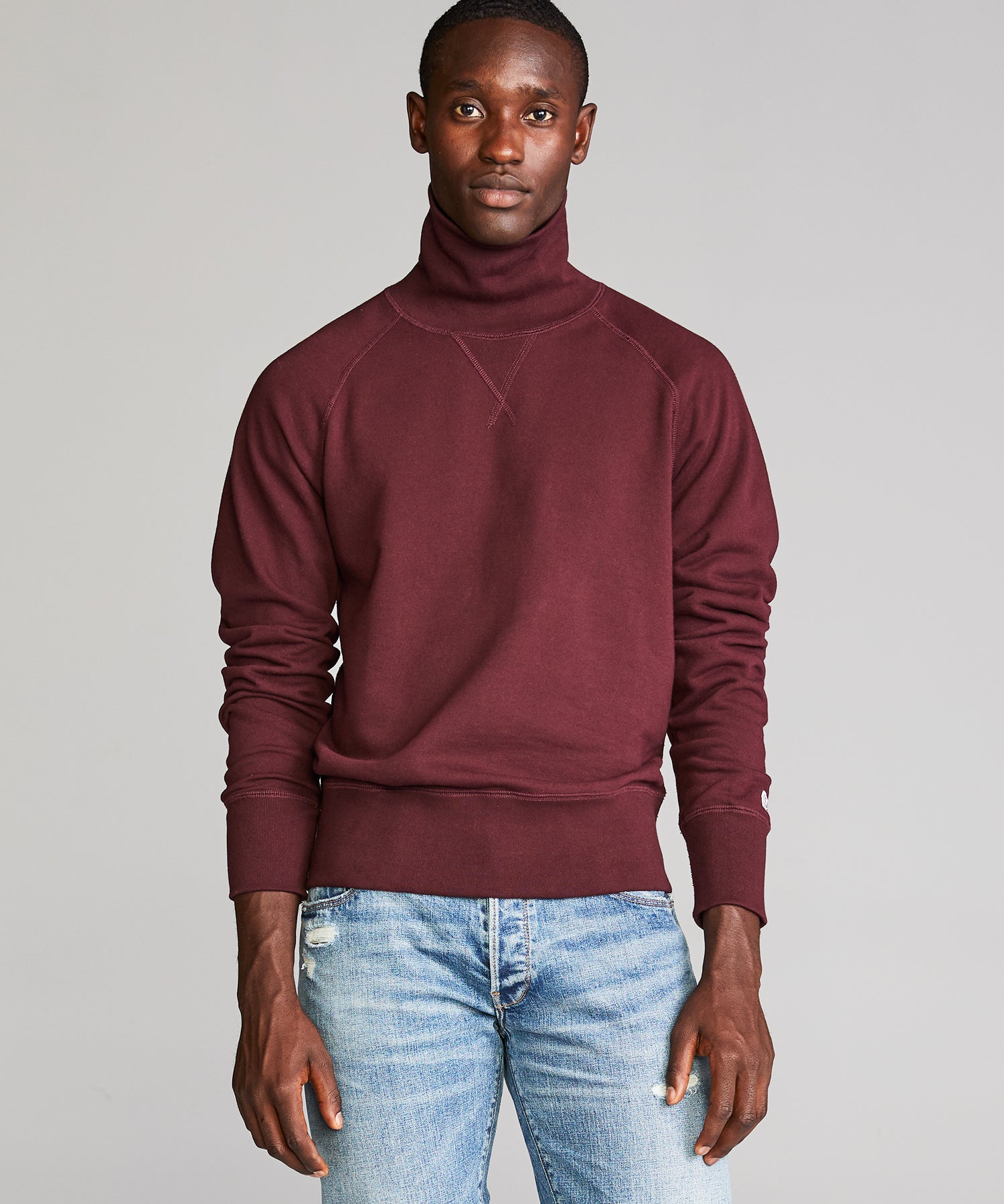 Turtleneck Sweatshirt in Deep Burgundy 