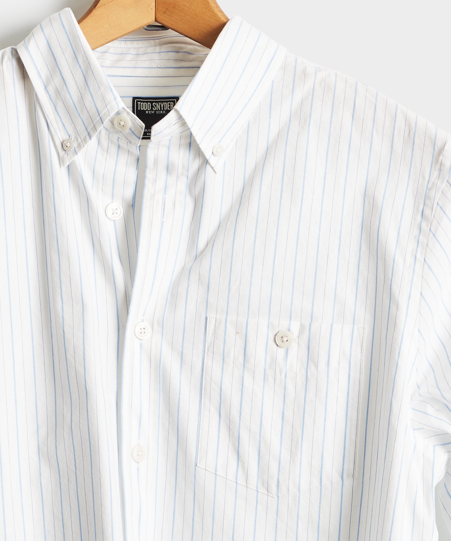 white dress shirt button down collar