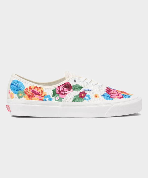 white vans with flowers