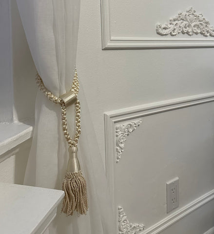 french wall moulding