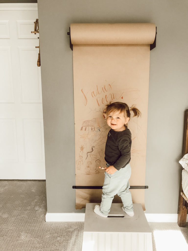 Studio roller - kraft paper dispenser