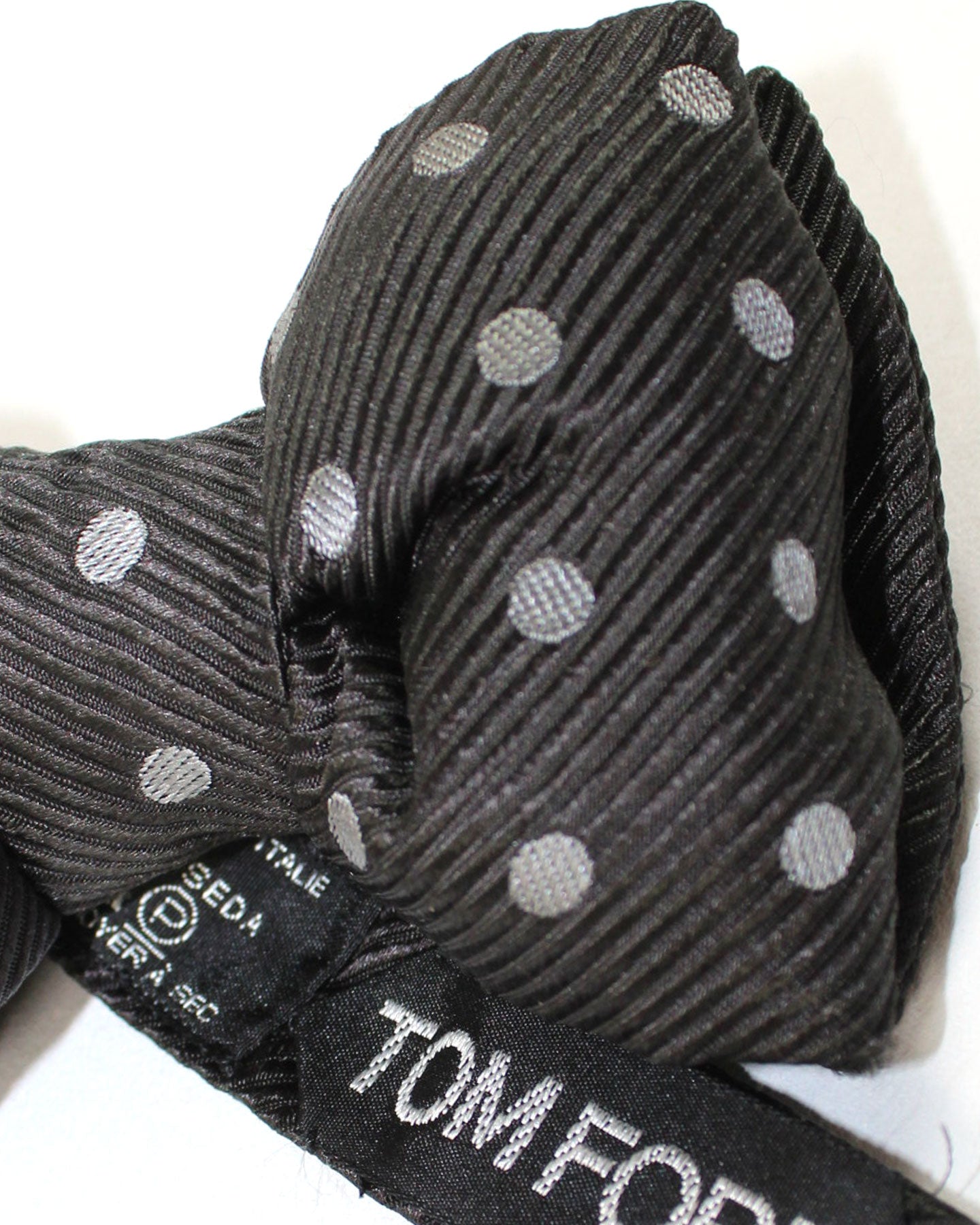 Tom Ford Silk Bow Tie Black Gray Grosgrain Polka Dots - Tie Deals
