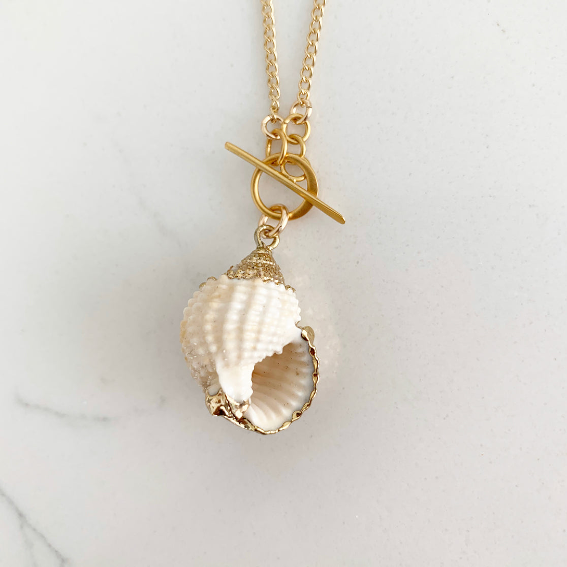 Mini Riggings Conch Shell Necklace 