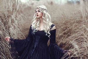 Gothic Black Gwendolyn Velvet and Lace Gown – Romantic Threads