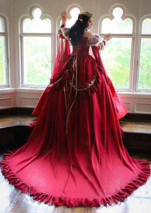 Queen Red/Champagne Sleeping Beauty Gown – Romantic Threads