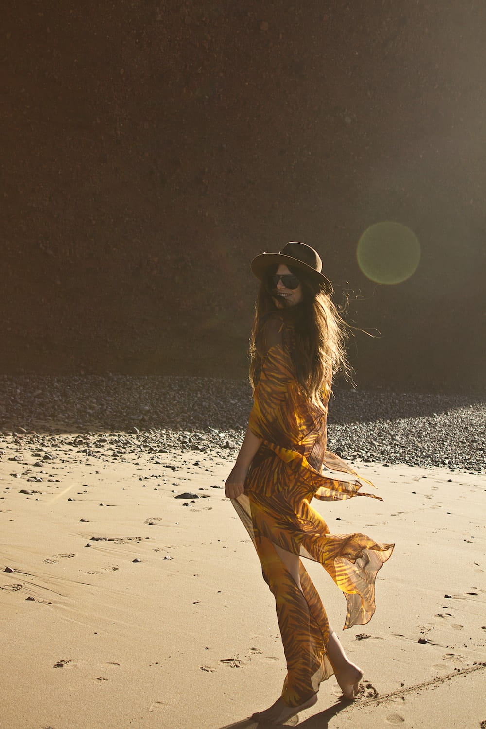 picture of suzana holtgrave on the beach