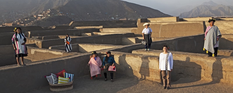 women artisans in peru